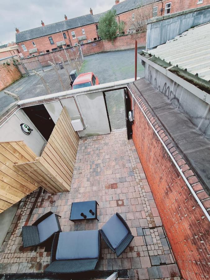 Lmk, Spacious 1 Bedroom Ground Floor Apartment, Ev Charger, Free Parking Wi-Fi, Great Location Belfast Exterior photo